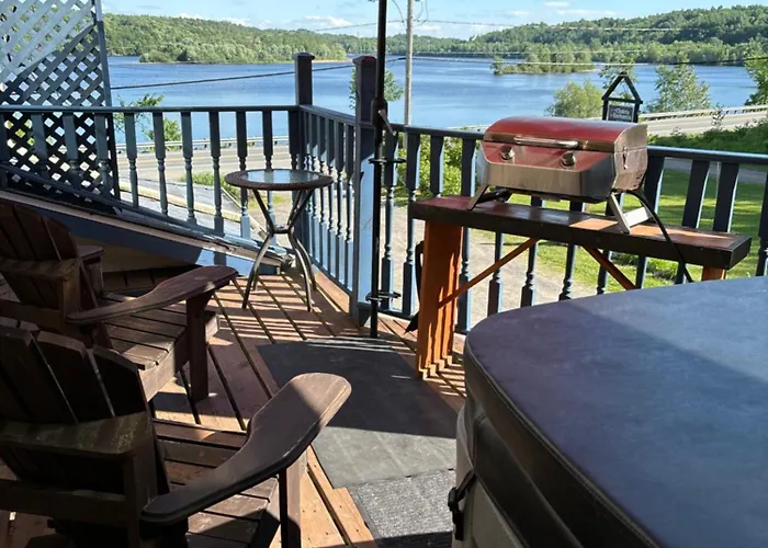 Domaine De La Baie, Les Suites